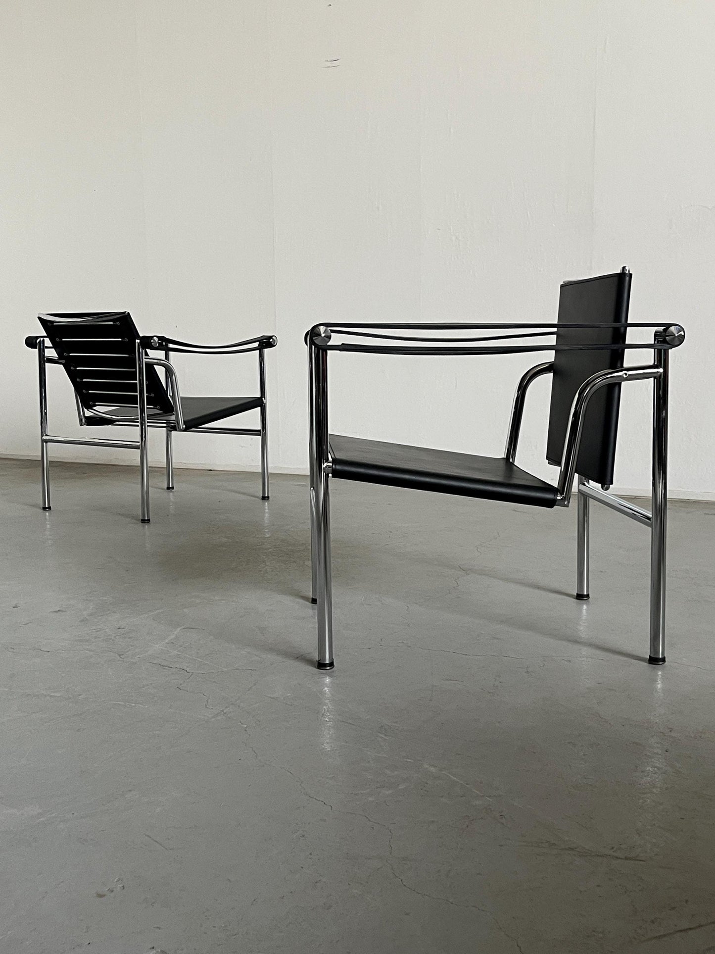 Vintage Lounge Chair im Stil von 'LC1' von Le Corbusier, Schwarz Leder