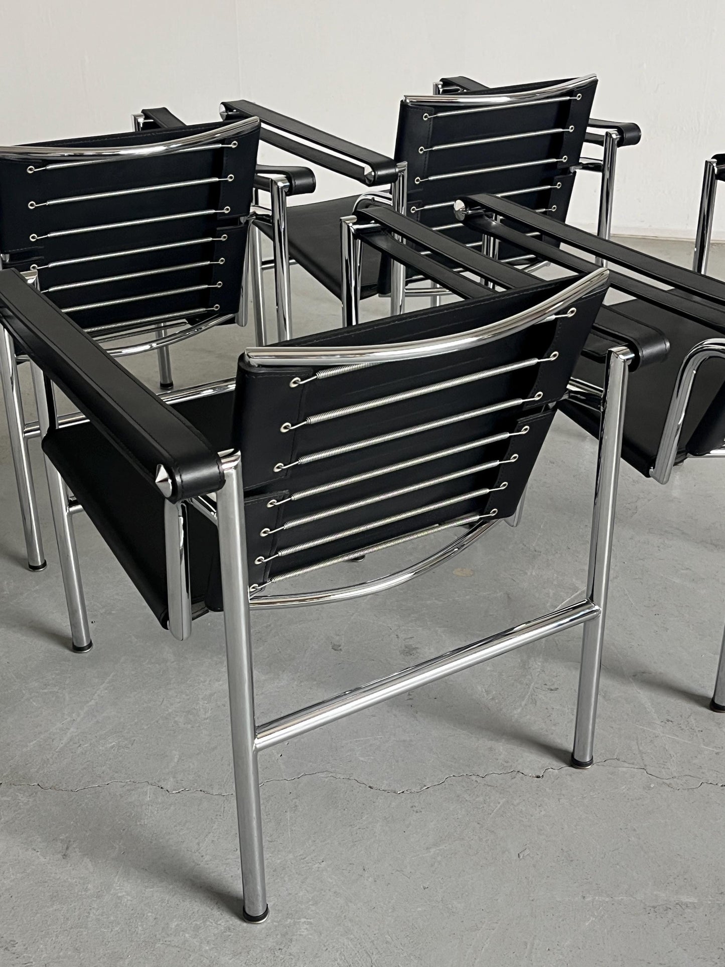 Vintage Lounge Chair im Stil von 'LC1' von Le Corbusier, Schwarz Leder