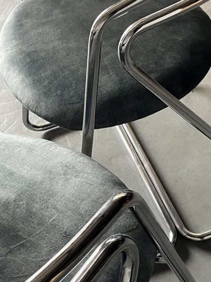 Vintage Sessel in Hellblau Grau Chrom, Stahlrohr und Samt