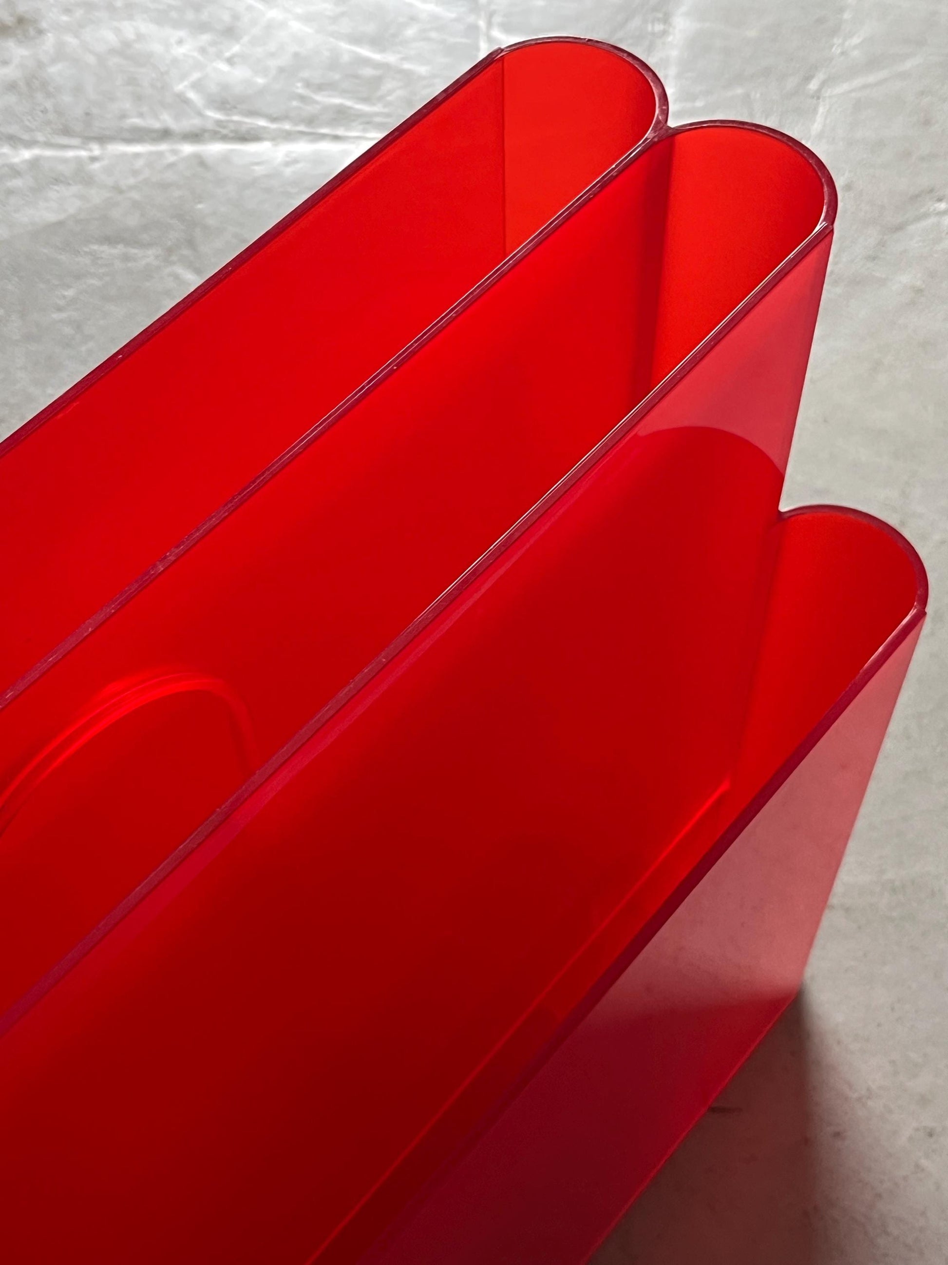 Vintage Zeitschriftenständer Mod. 4676 von Giotto Stoppino für Kartell rot