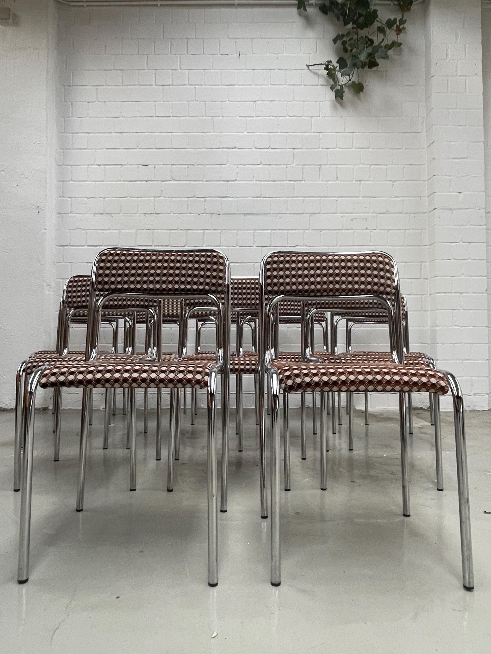 Vintage Stahlrohrstuhl stapelbar