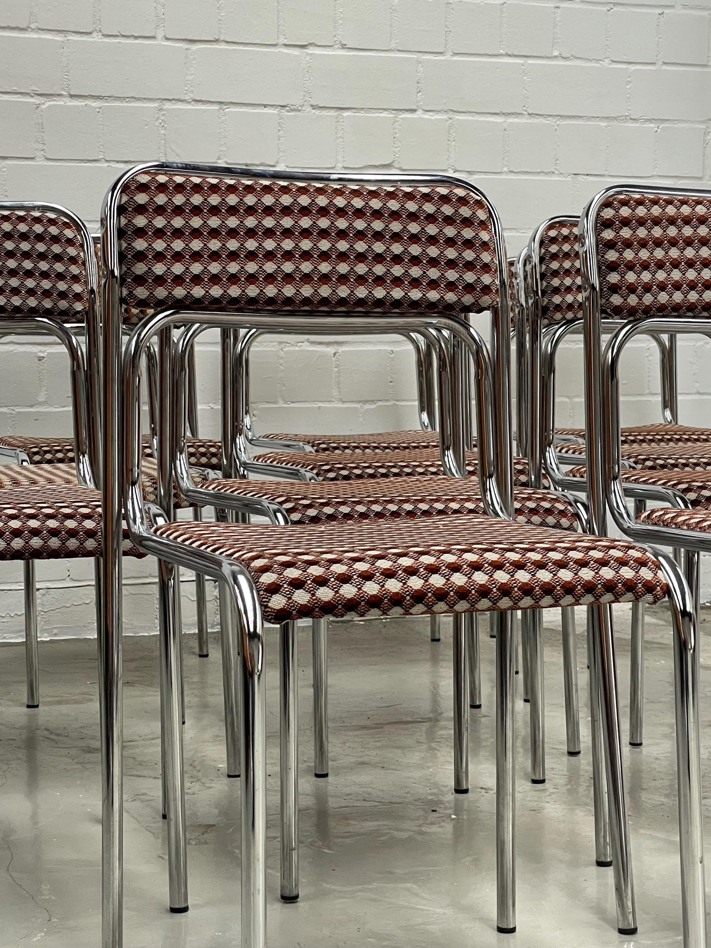 Vintage Stahlrohrstuhl stapelbar