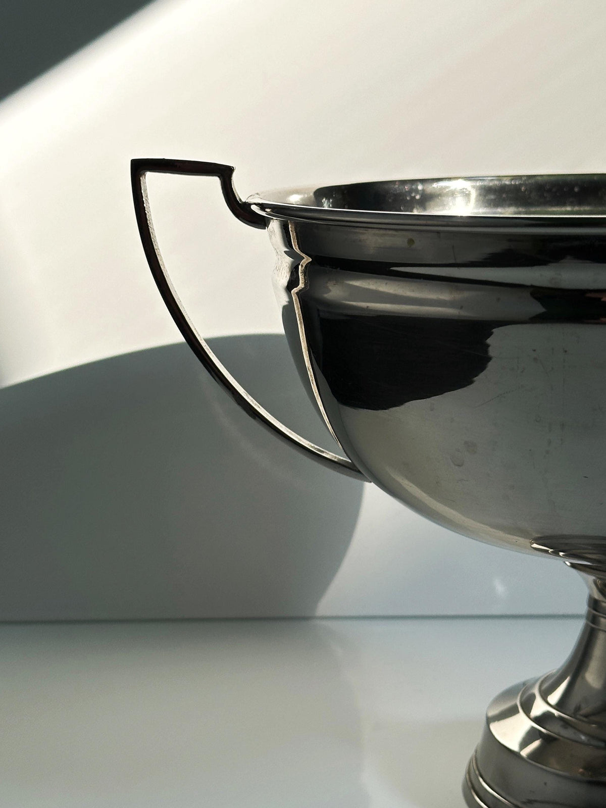 Vintage handle bowl metal silver