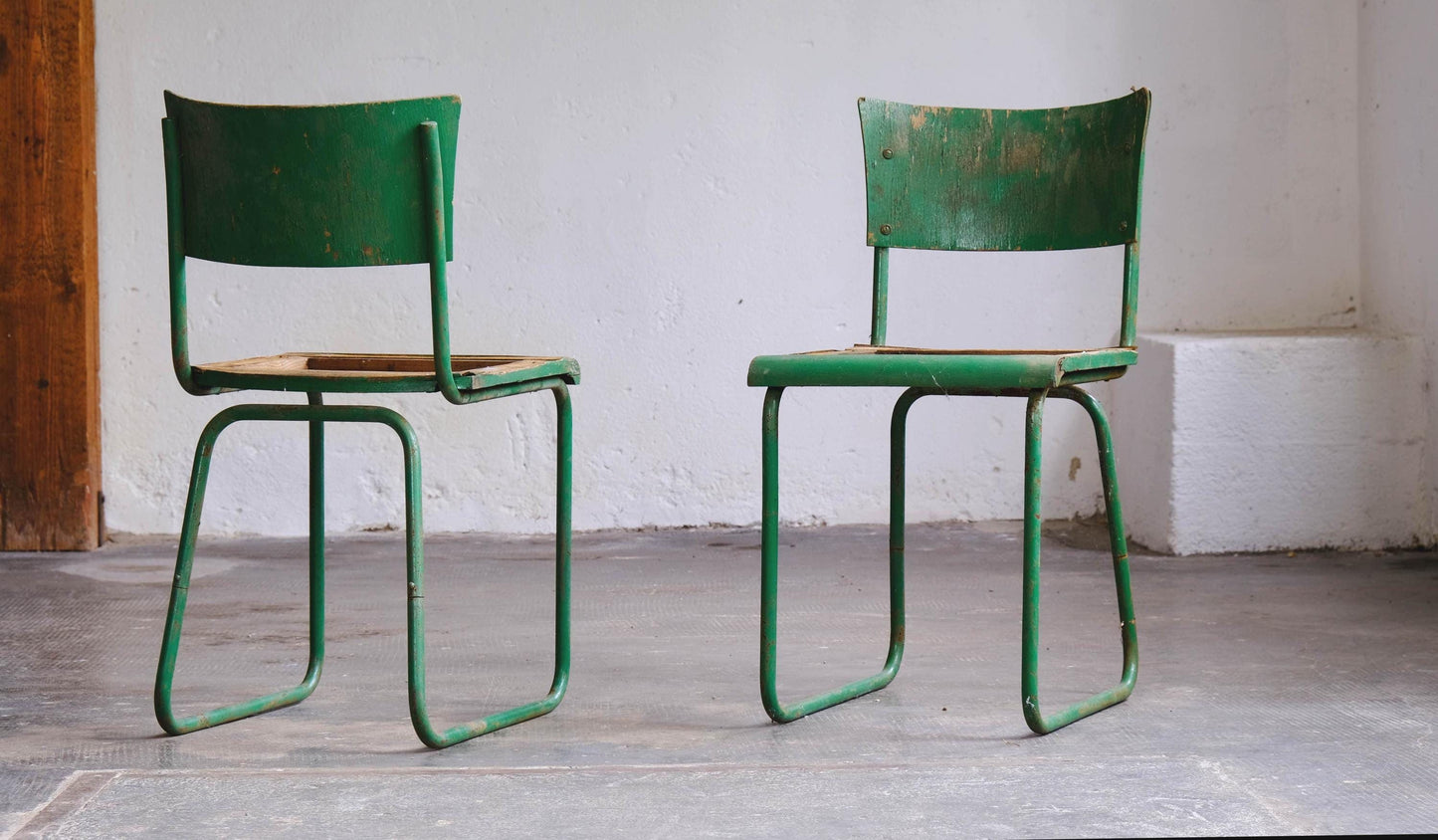 Chaise cantilever Bauhaus vintage à restaurer 1 sur 2