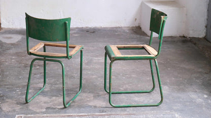 Chaise cantilever Bauhaus vintage à restaurer 1 sur 2