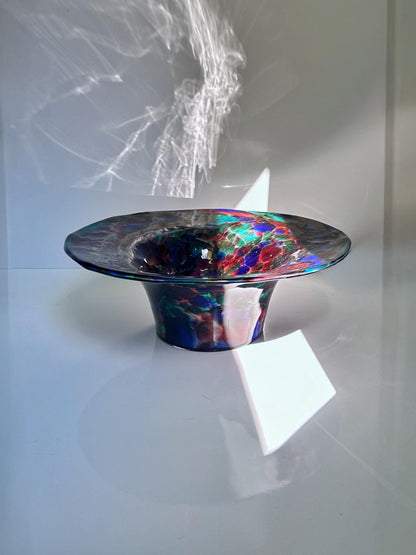 Vase vintage en verre de Bohème rouge vert bleu années 1980 Space Age Galaxy