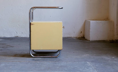 Table de chevet vintage style Bauhaus ivoire