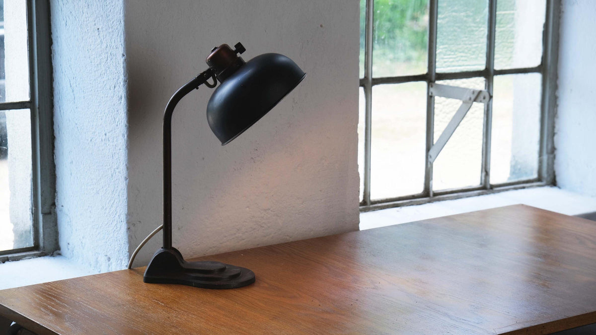 Lampe de bureau vintage Bauhaus par HALA 30