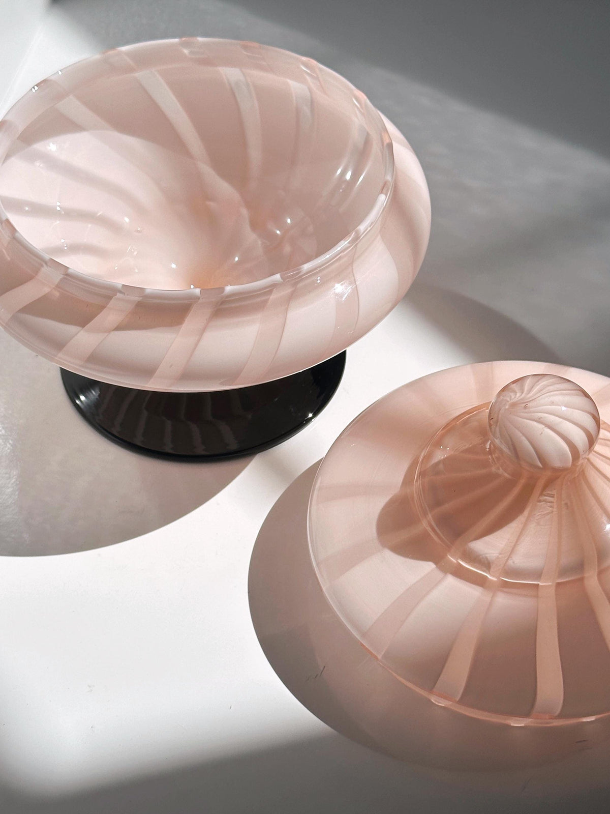 Vintage Murano Glass Bonbonniere Pink Swirl 1950s