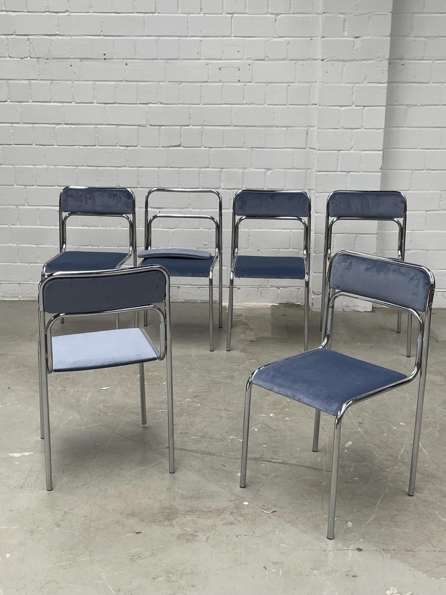 Vintage Bauhaus Stahlrohr Stuhl mit Samtbezug