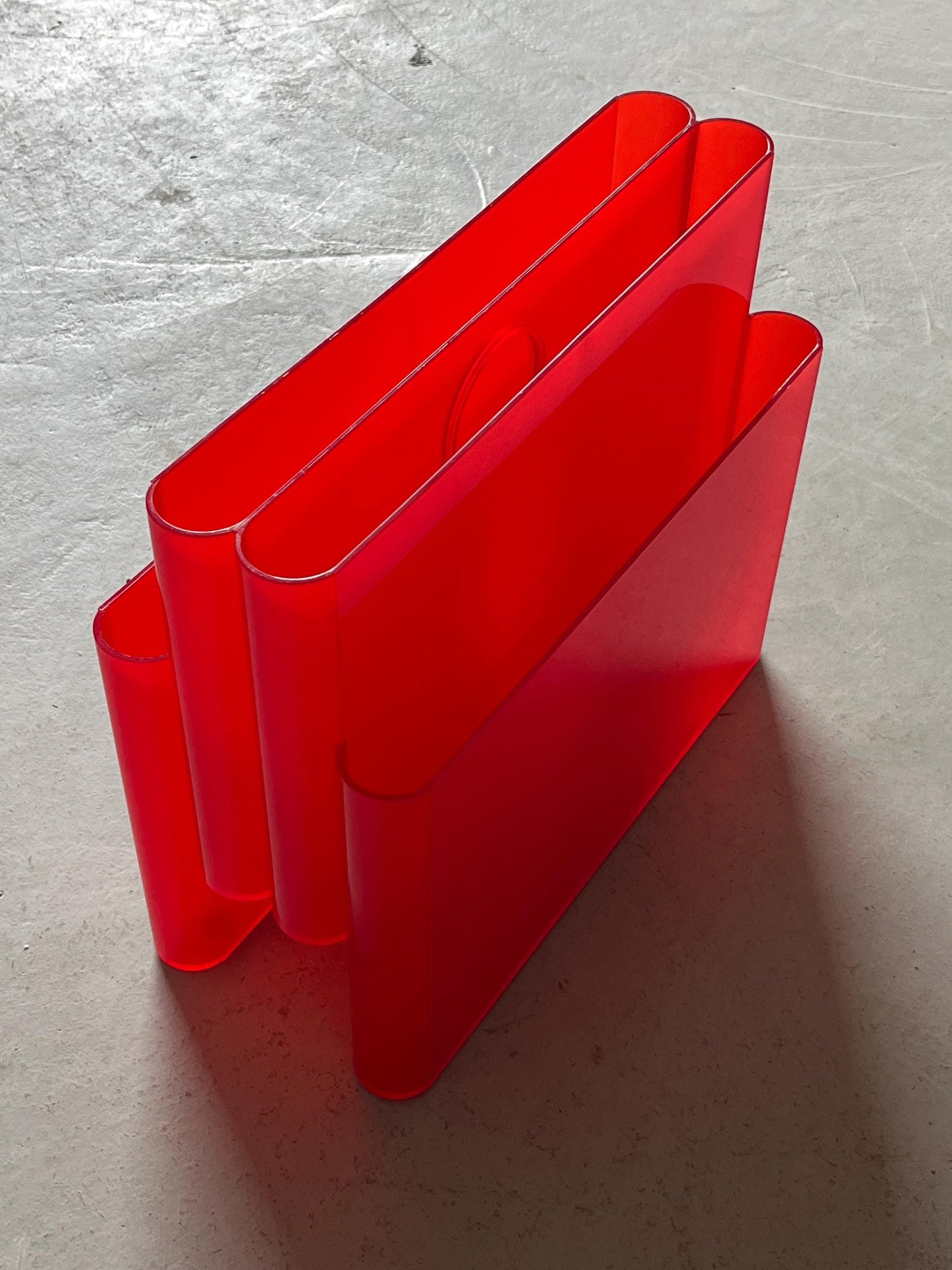 Vintage Zeitschriftenständer Mod. 4676 von Giotto Stoppino für Kartell rot