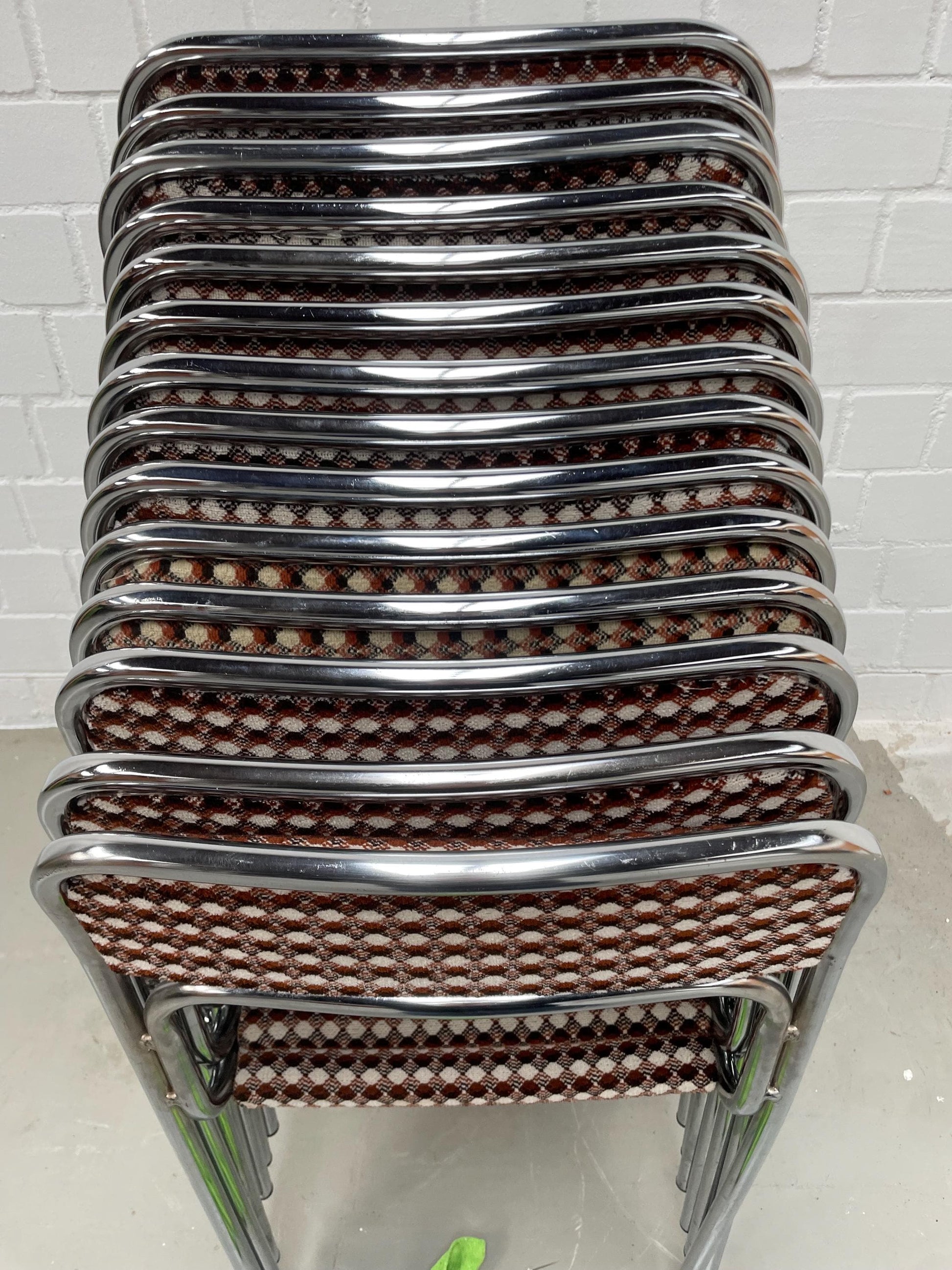 Vintage Stahlrohrstuhl stapelbar