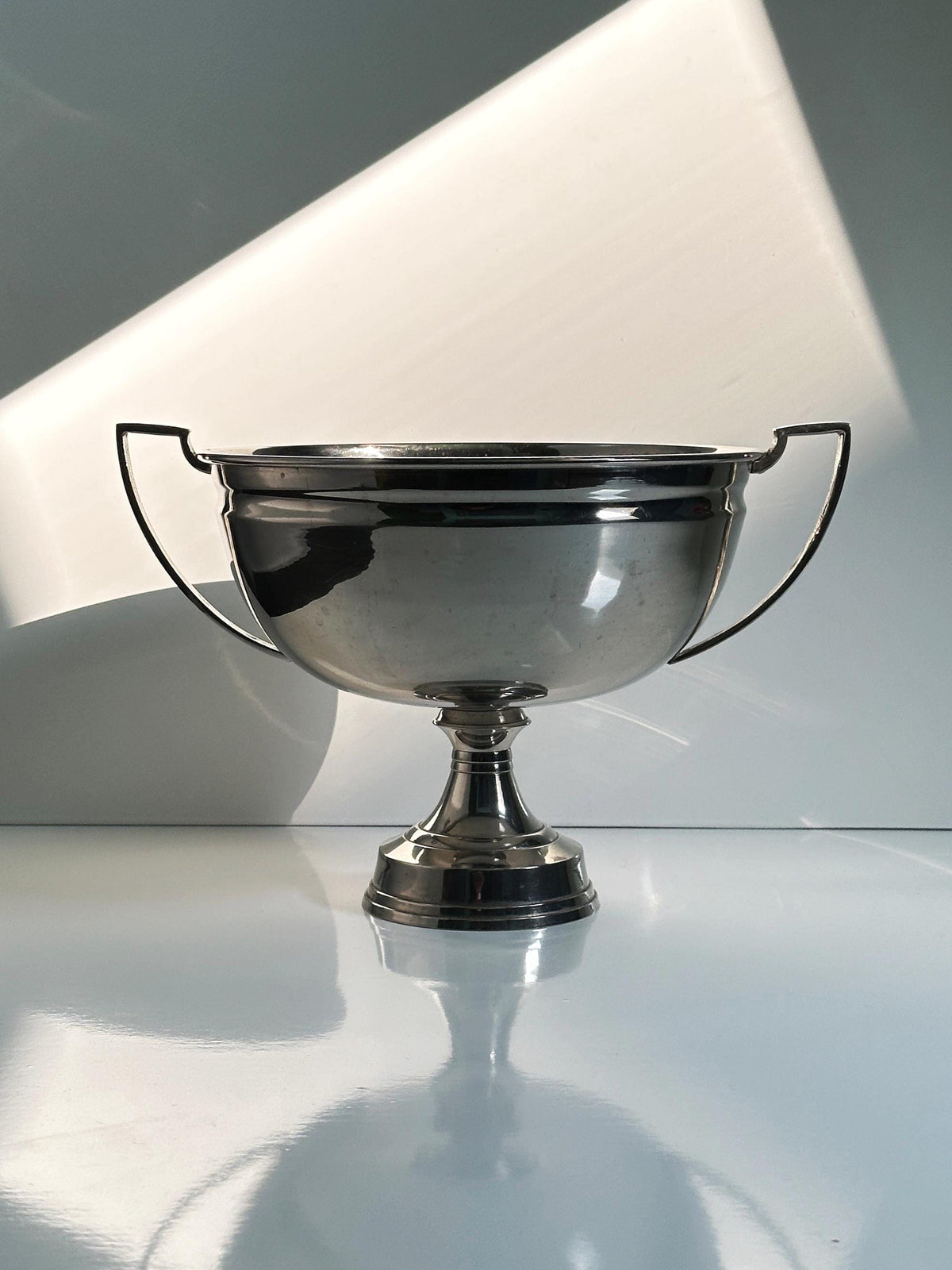 Vintage handle bowl metal silver