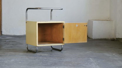 Table de chevet vintage style Bauhaus ivoire