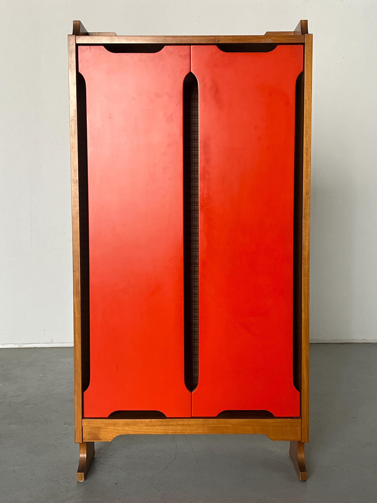 Vintage Konstruktivistischer Holzschrank Mid-Century Modern 1960er Italien