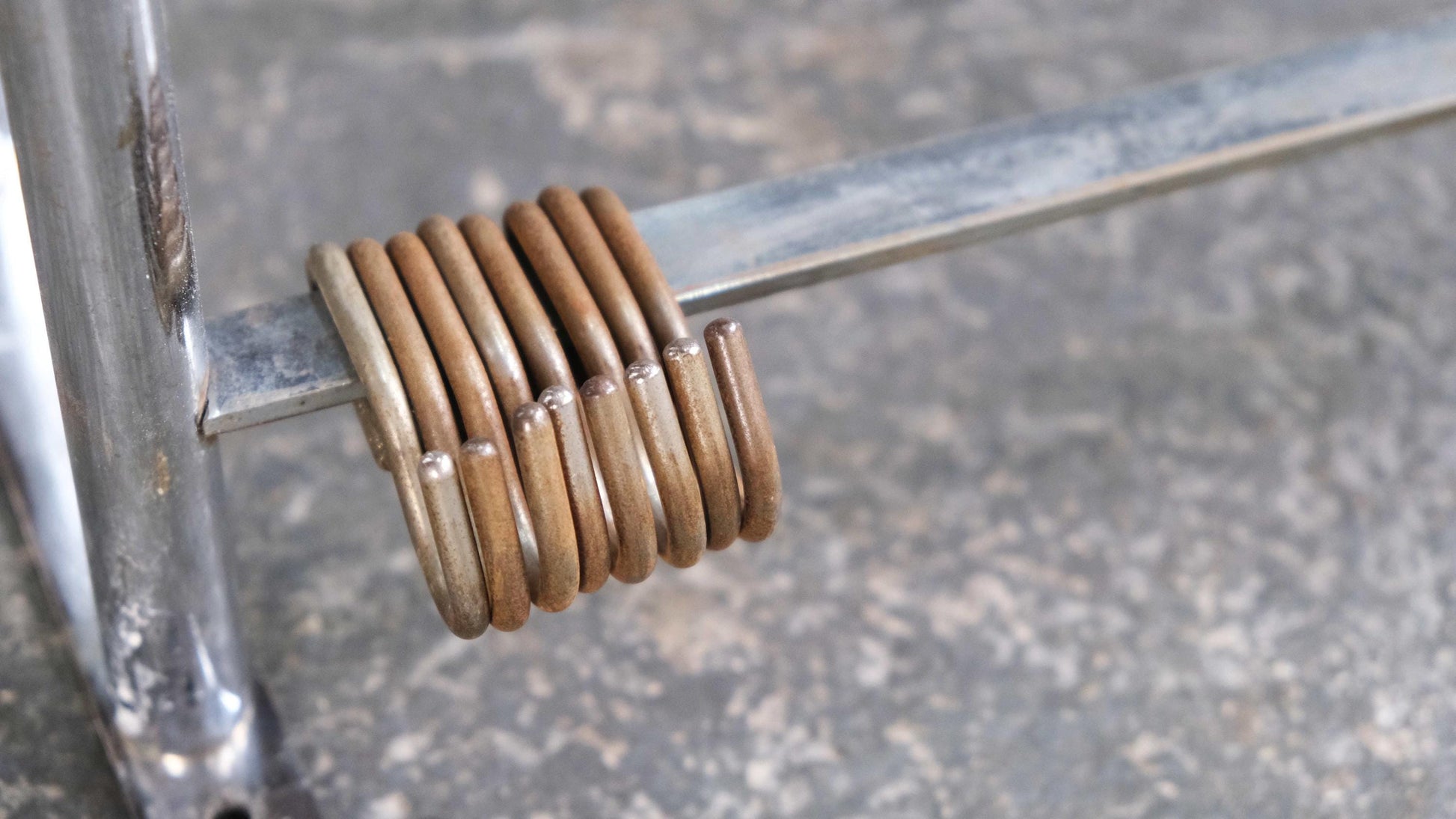 Vintage Wandgarderobe Bauhaus mit Hutablage und Kleiderhaken