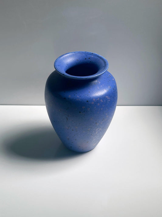 Vintage Vase Keramik von MF Design Blau Sprenkel Punkte Lila Rosa Memphis 90er