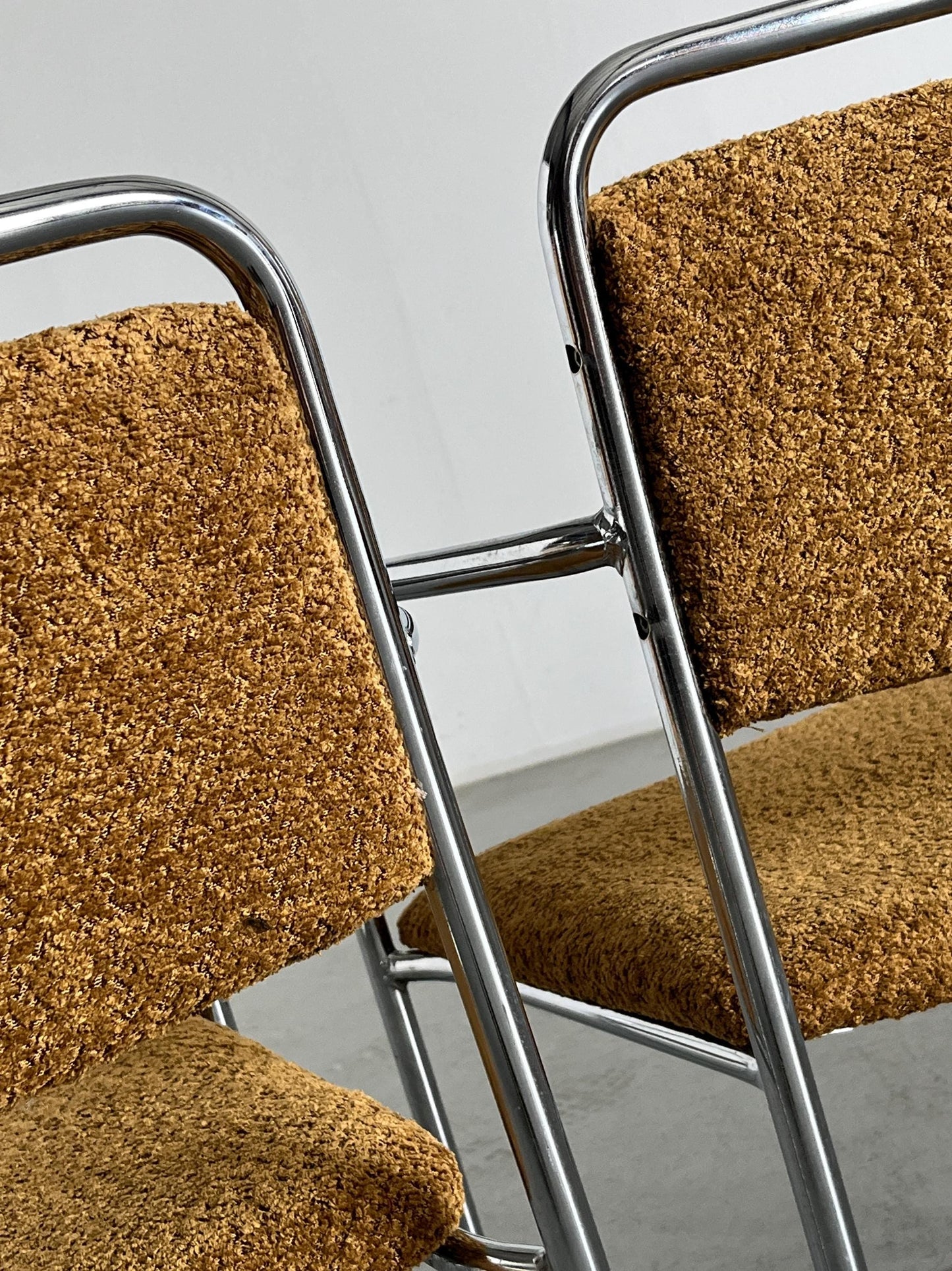 Fauteuil vintage de H. Fiedler et H. Heyder en bouclé ocre, Bauhaus, années 1970, paire