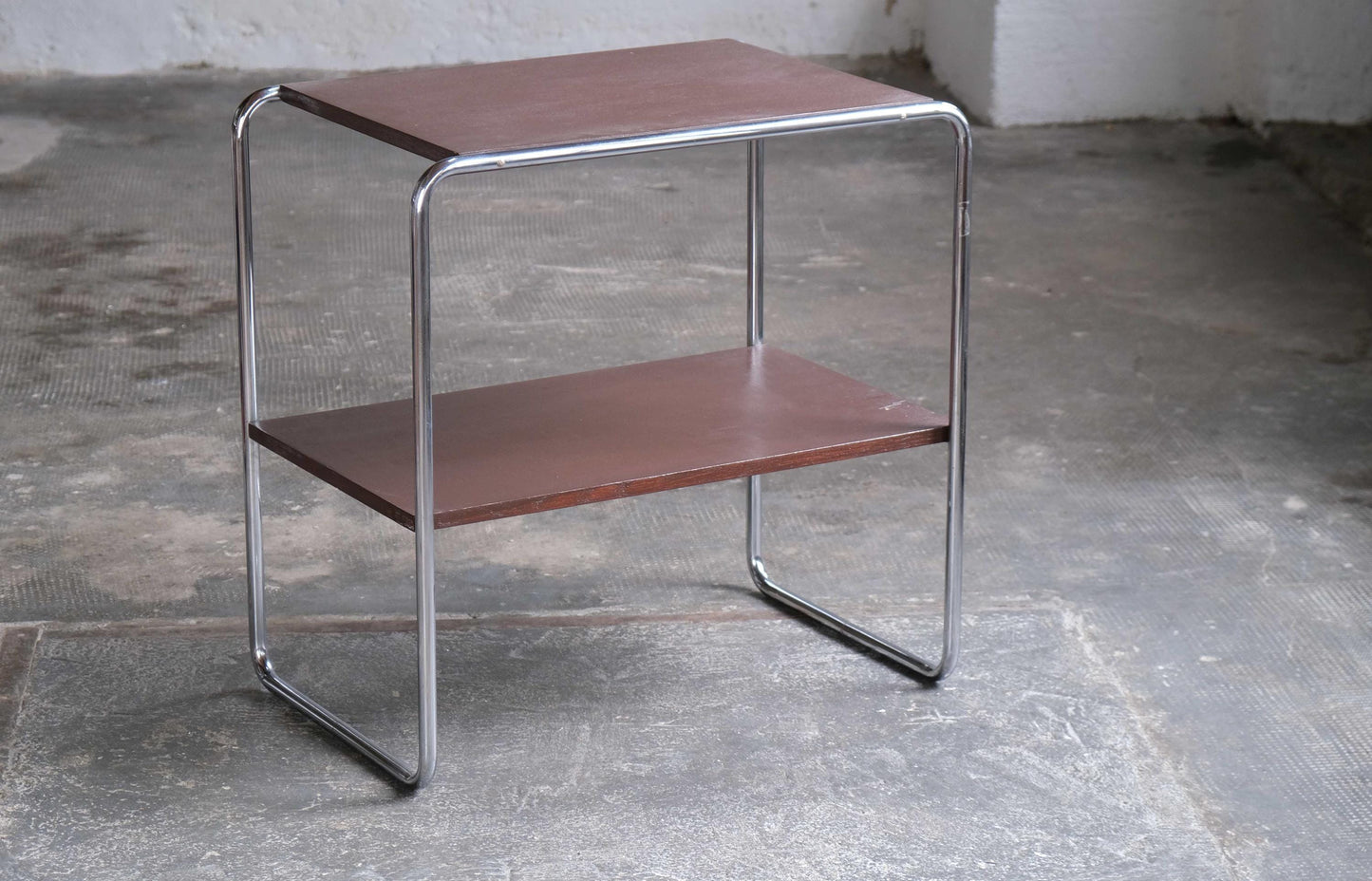 Vintage Beistelltisch von unbekannt für unbekannt mit braunen Holzablagen