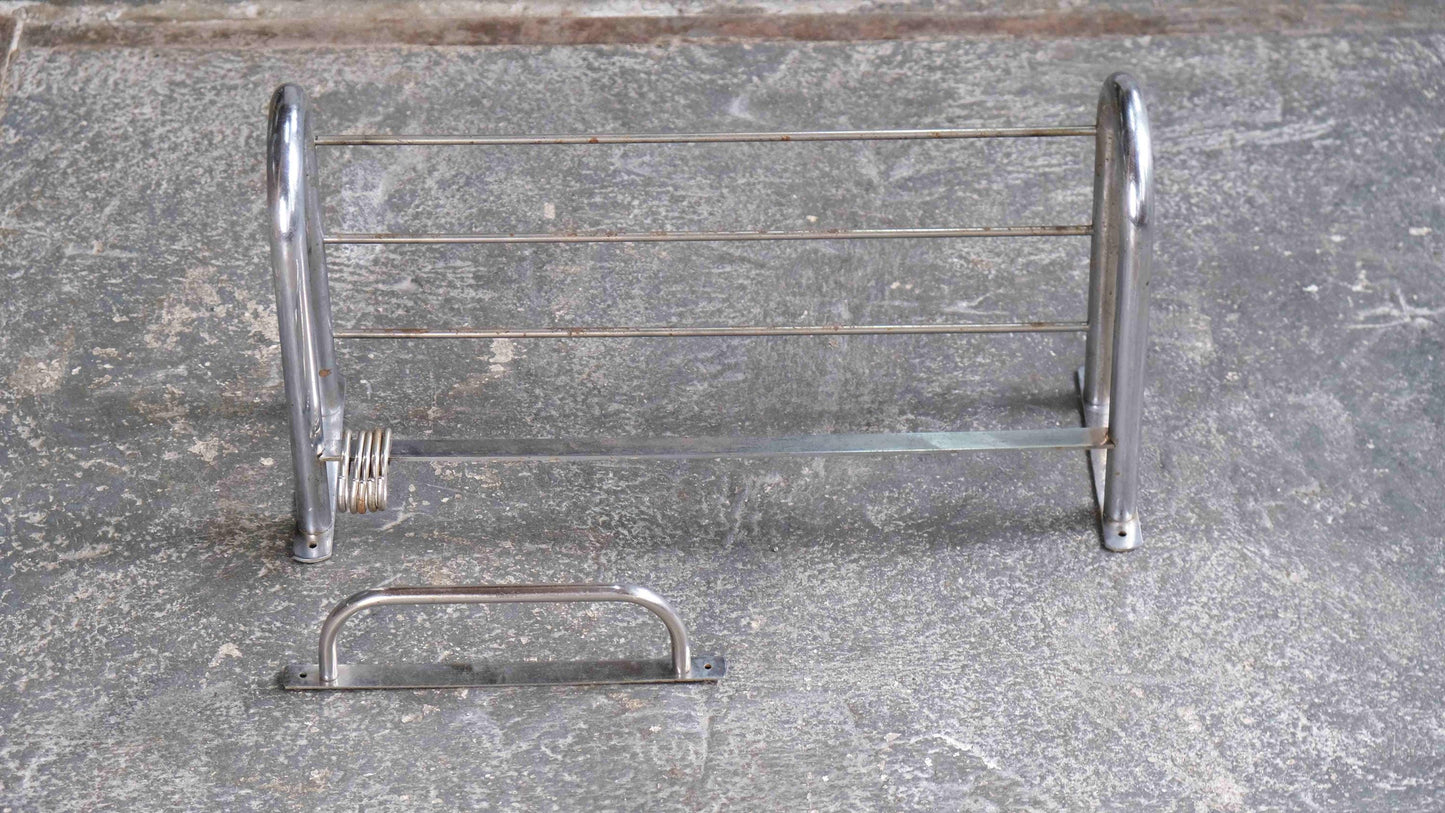 Vintage Wandgarderobe Bauhaus #0024 mit Hutablage und Halterung