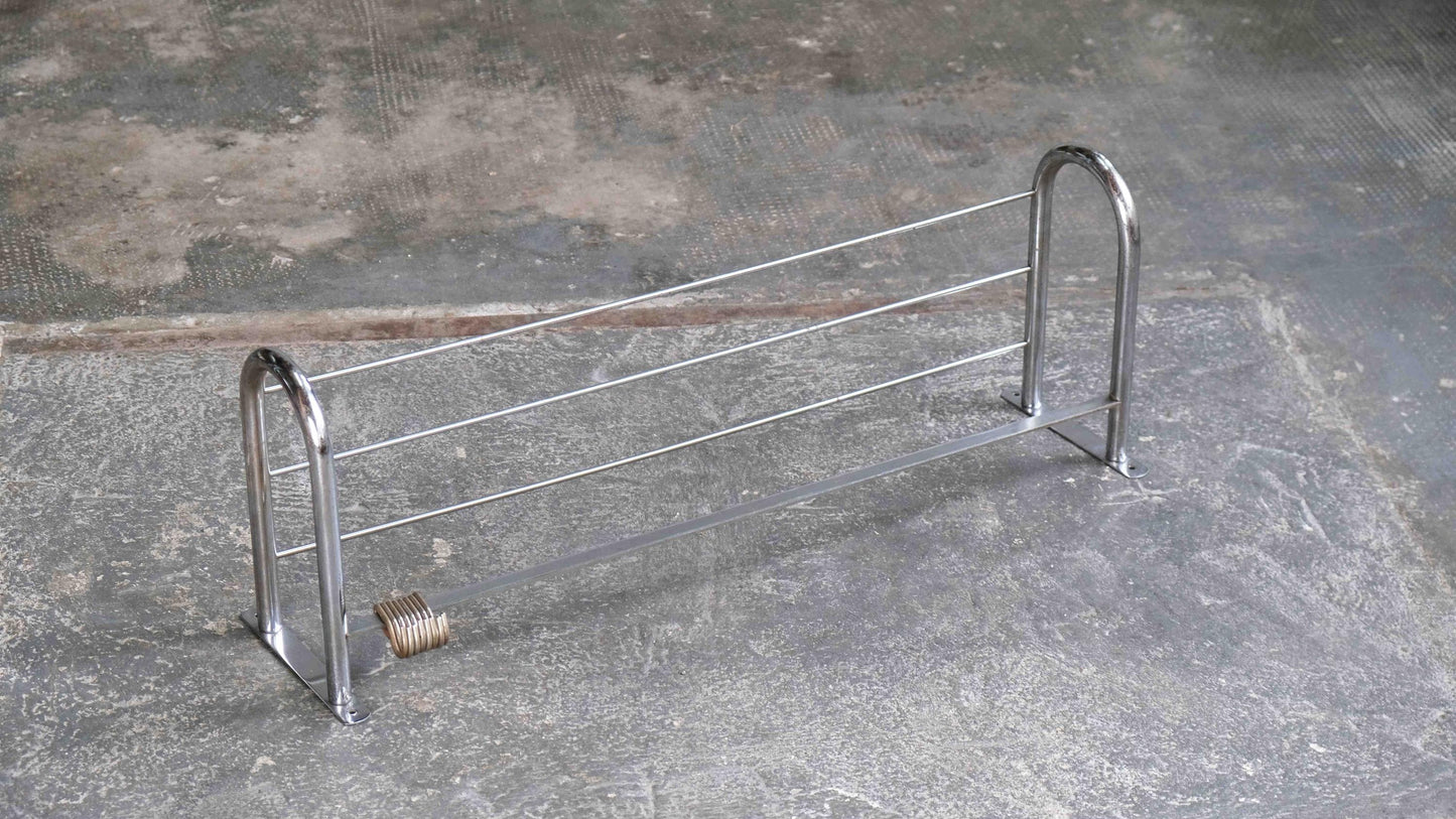 Vintage Wandgarderobe Bauhaus mit Hutablage und Kleiderhaken