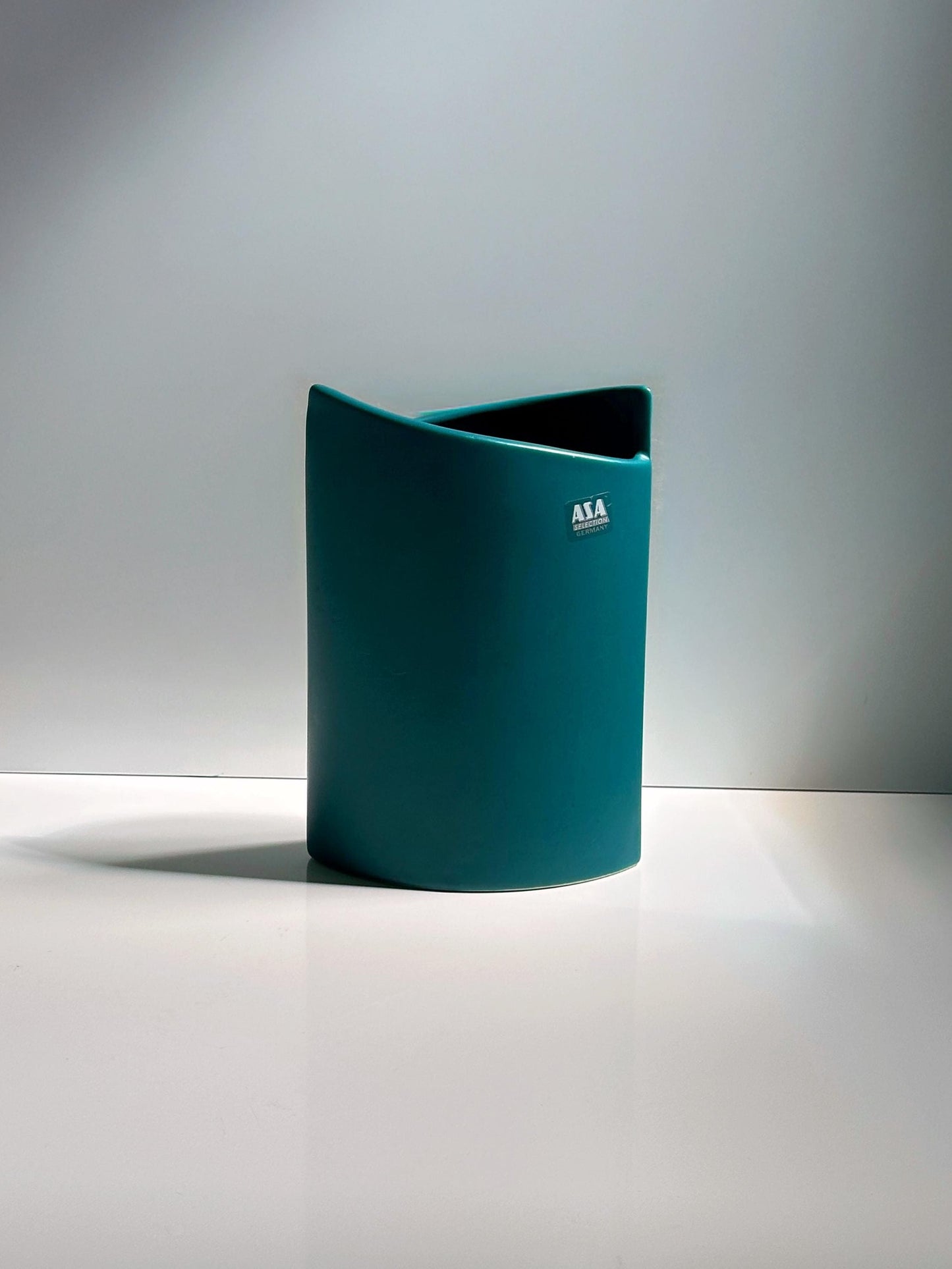 Vintage turquoise ASA flower vase by Mandel Elypse Memphis Milano 90s