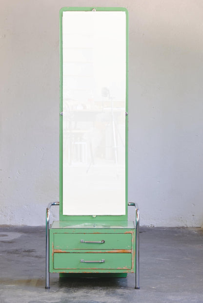 Vintage Bauhaus Spiegelkommode von Vichr in Lindgrün