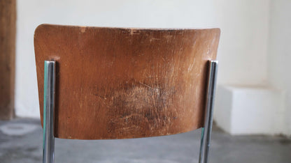 Vintage Freischwinger Stuhl von Bauhaus mit besonderem Furnier