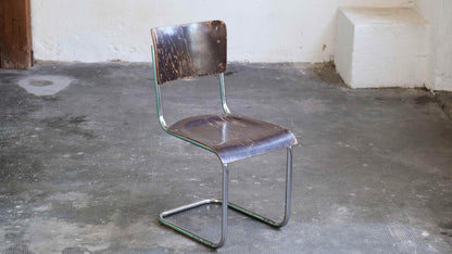 Vintage Freischwinger Stuhl von Bauhaus, restaurationsbedürftig