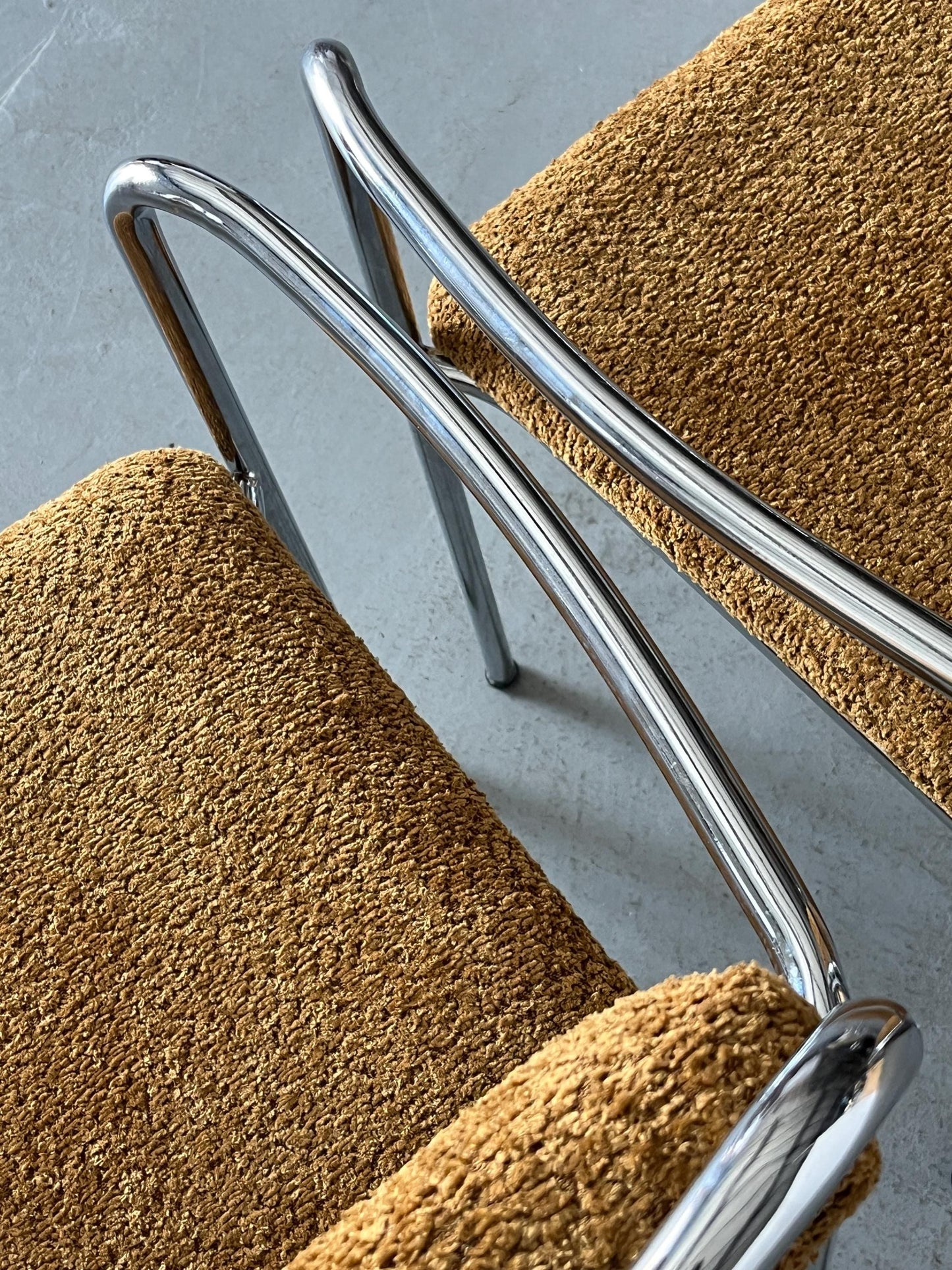 Fauteuil vintage de H. Fiedler et H. Heyder en bouclé ocre, Bauhaus, années 1970, paire