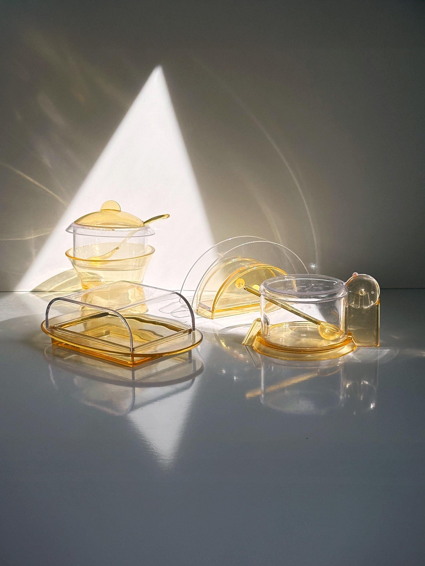 Vintage Guzzini Particolare Butter Dish by Guzzini Yellow Postmodern 80s