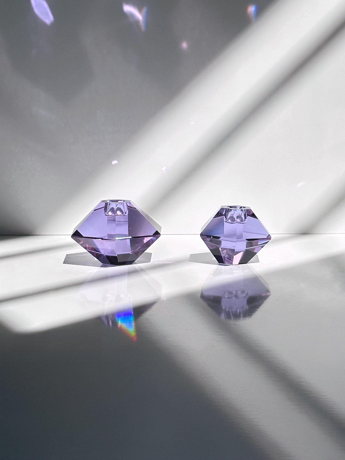 Paire de bougeoirs vintage en verre Alexandrite prisme Art Déco Revival Italie