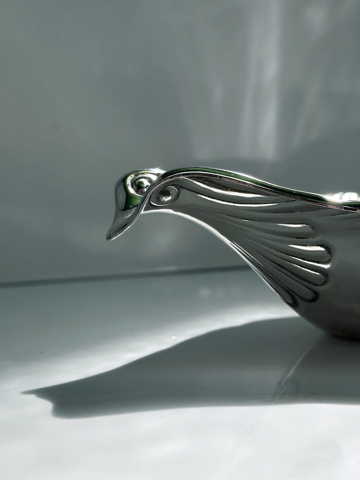 Vintage versilberte Metallschale Vogel Taube 70er Italien