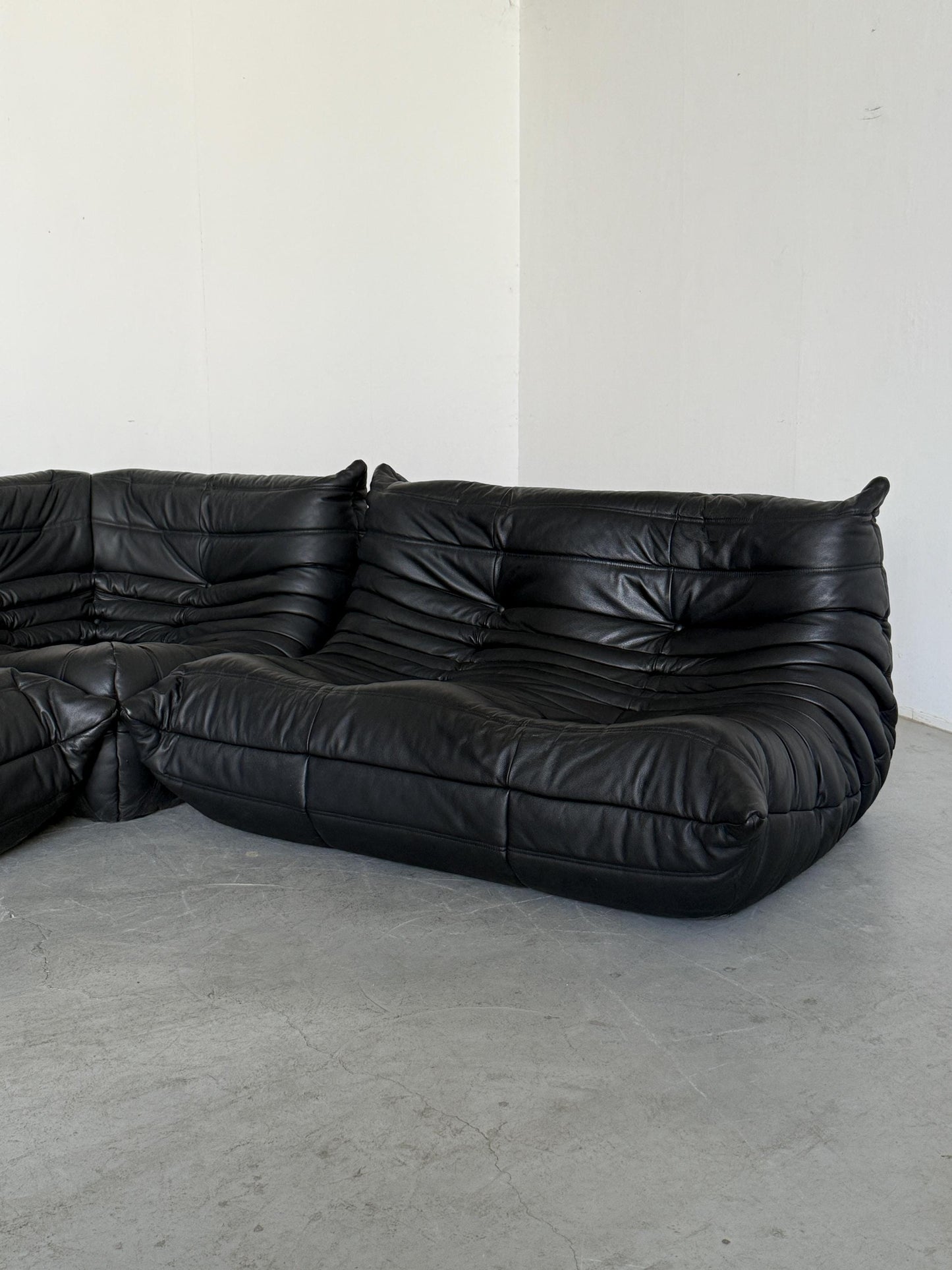 Vintage Togo Sofa Leder von Michel Ducaroy für Ligne Roset 1970er Frankreich