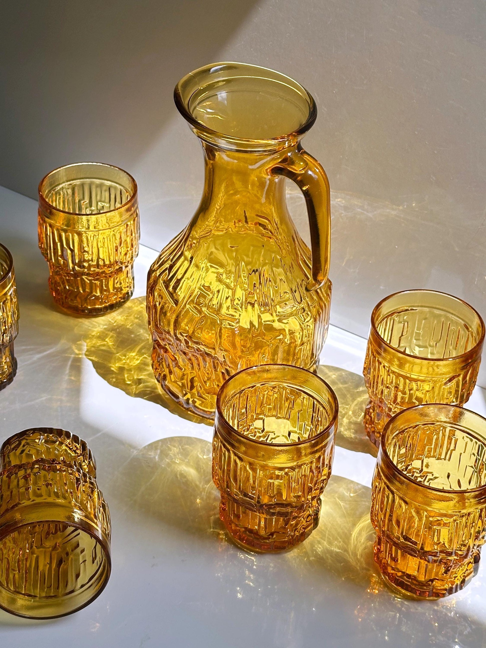 Vintage Karaffe Set von 7 Trinkgläsern Gelb von Bormioli Rocco