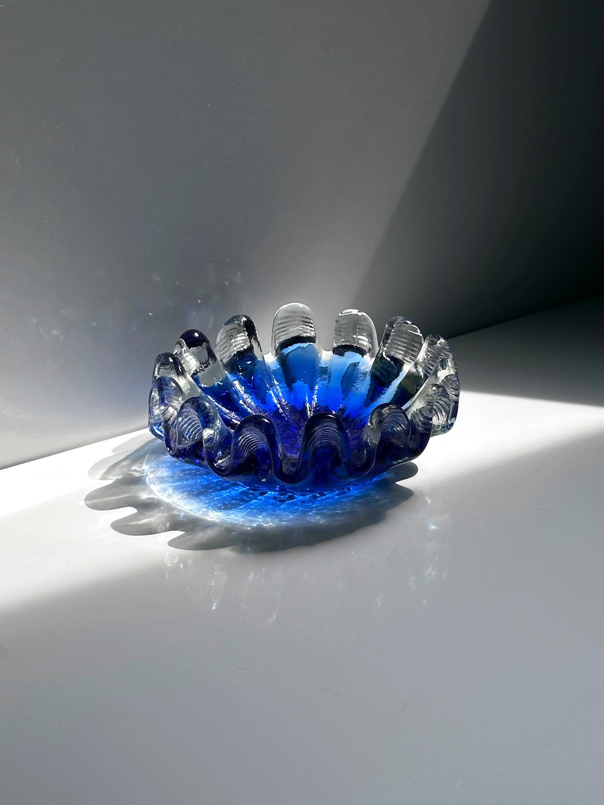 Vintage Aschenbecher Muschelform Kobalt Blau Murano Glas Italien 70er