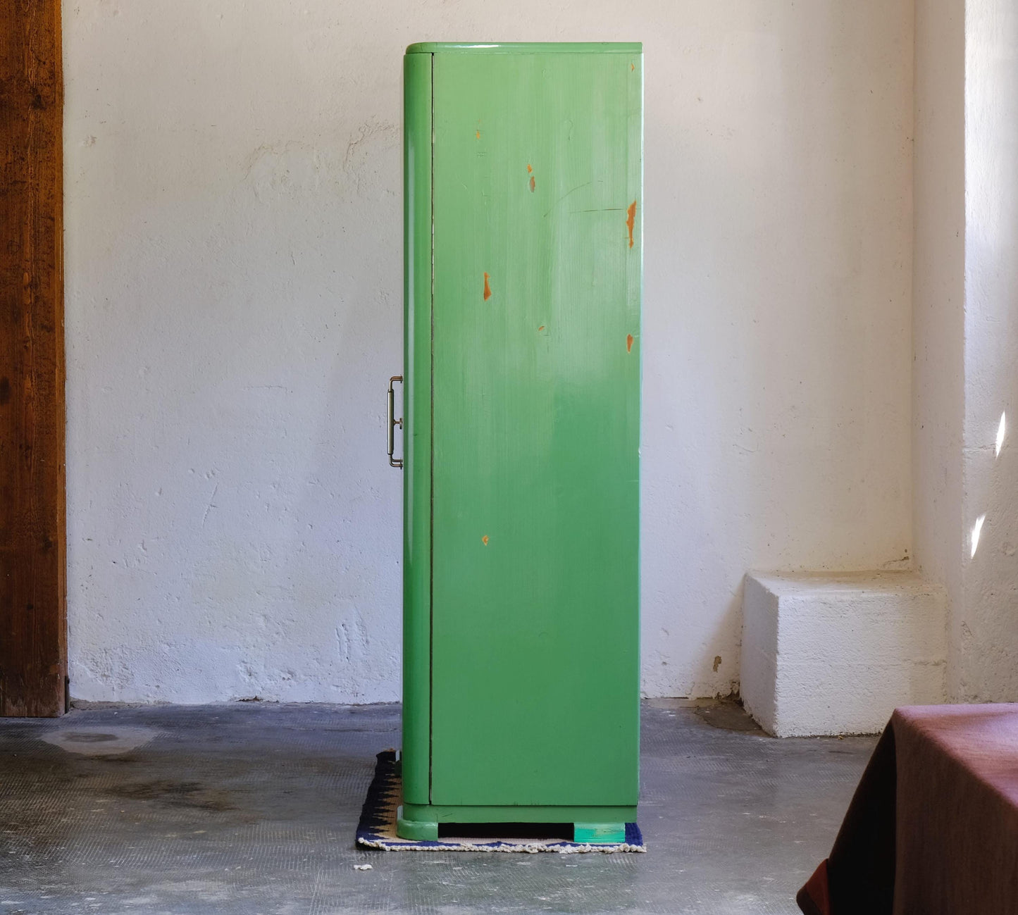 Vintage Bauhaus Kleiderschrank von Vichr für Prag lindgrün zweitürig