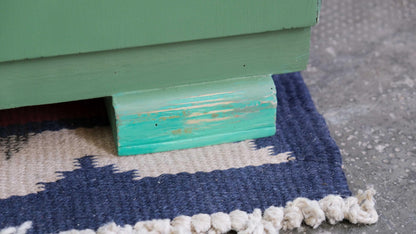 Vintage Kleiderschrank lindgrün von Vichr für Prag