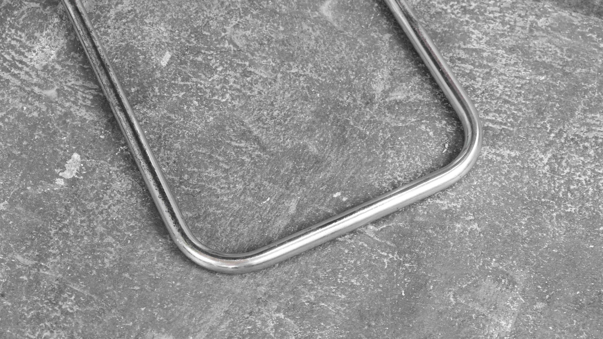 Vintage Freischwinger Stuhl von Bauhaus mit besonderem Furnier