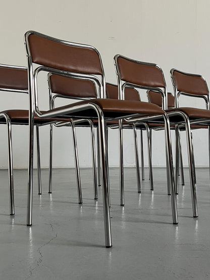 Vintage Stapelstuhl Set von 8 von Bauhaus inspiriert, italienisch, verchromt, Kunstleder, 1980er
