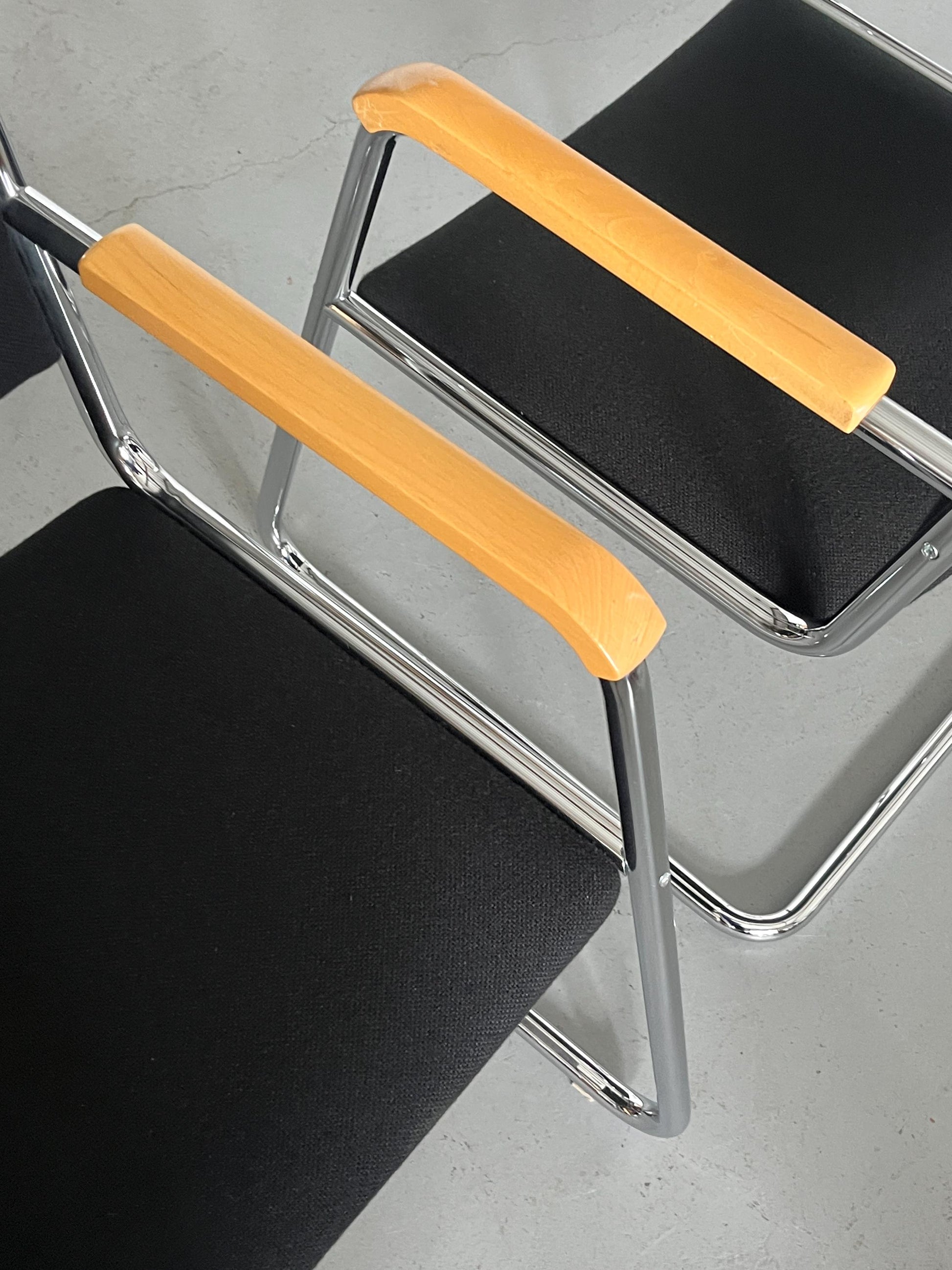 Vintage Freischwinger von L&C Stendal in Chrom, Buchenholz, Schwarz, 1970er