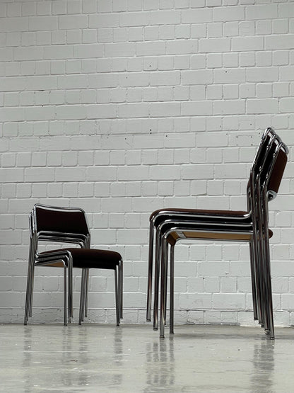 Vintage Stuhl Bauhaus stapelbar brauner Stoff verchromt von unbekannt für West-Germany