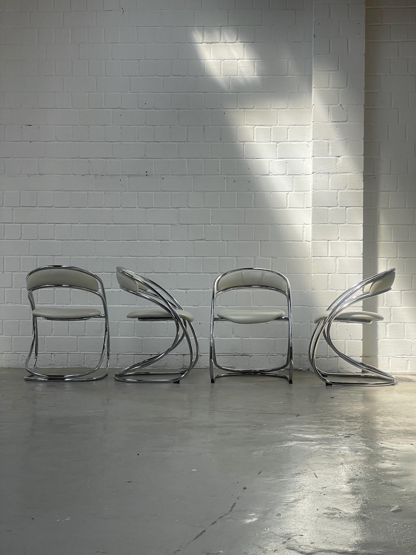 Vintage Stuhl von Rinaldi und Rizzo für Italien verchromtes Stahlrohr veganes Kunstleder