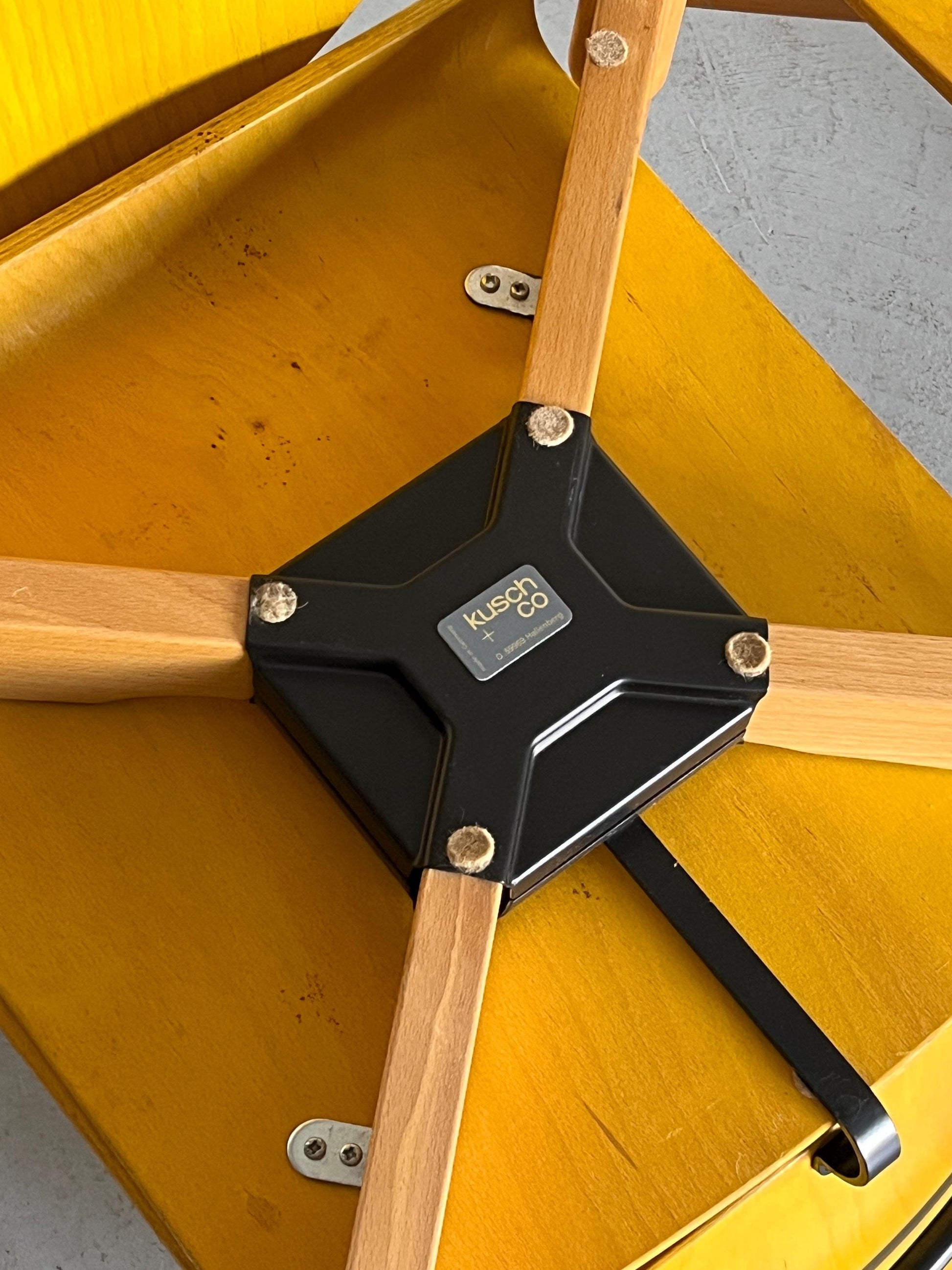 Vintage Postmodern Essstuhl von Kusch+Co in Gelb und Buche Memphis Design 1980er Set von 4