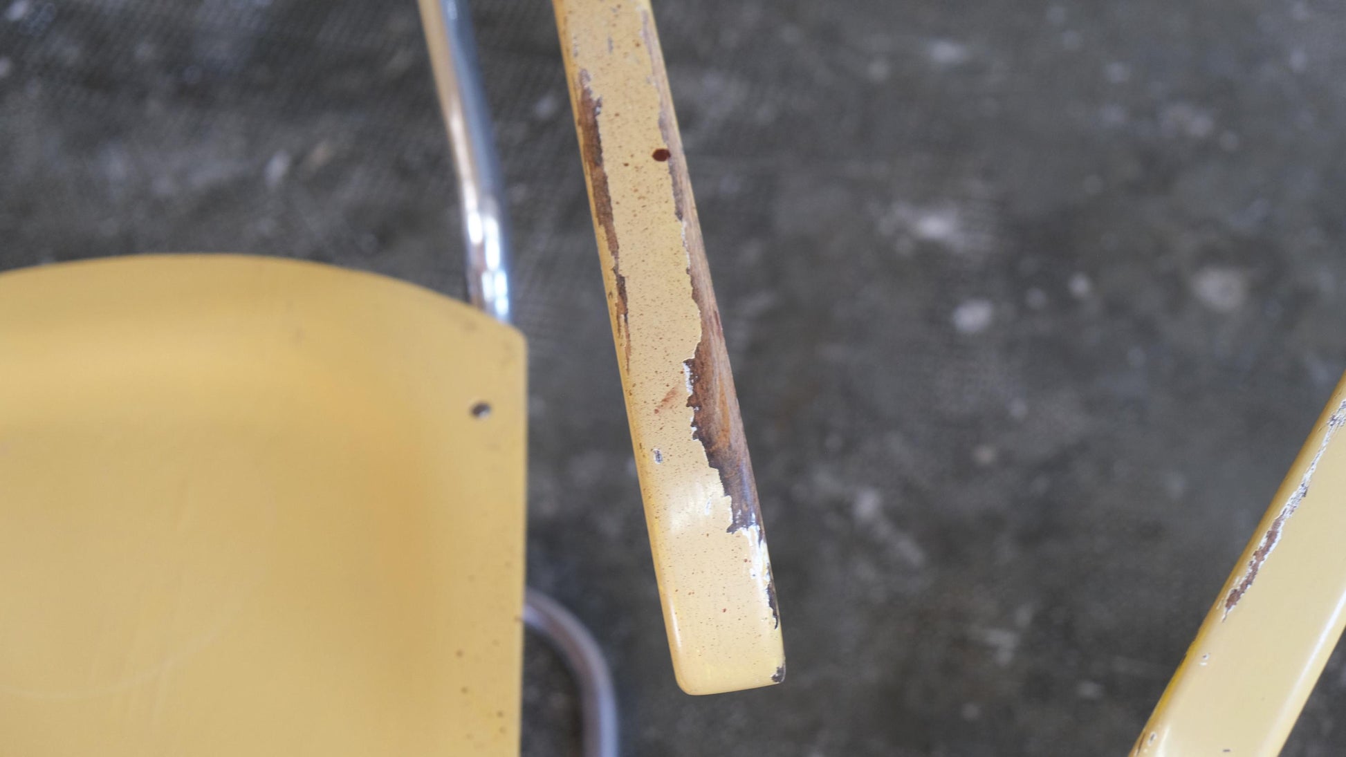 Vintage Freischwinger Set von 2 S 43F von Bauhaus in pastellgelb