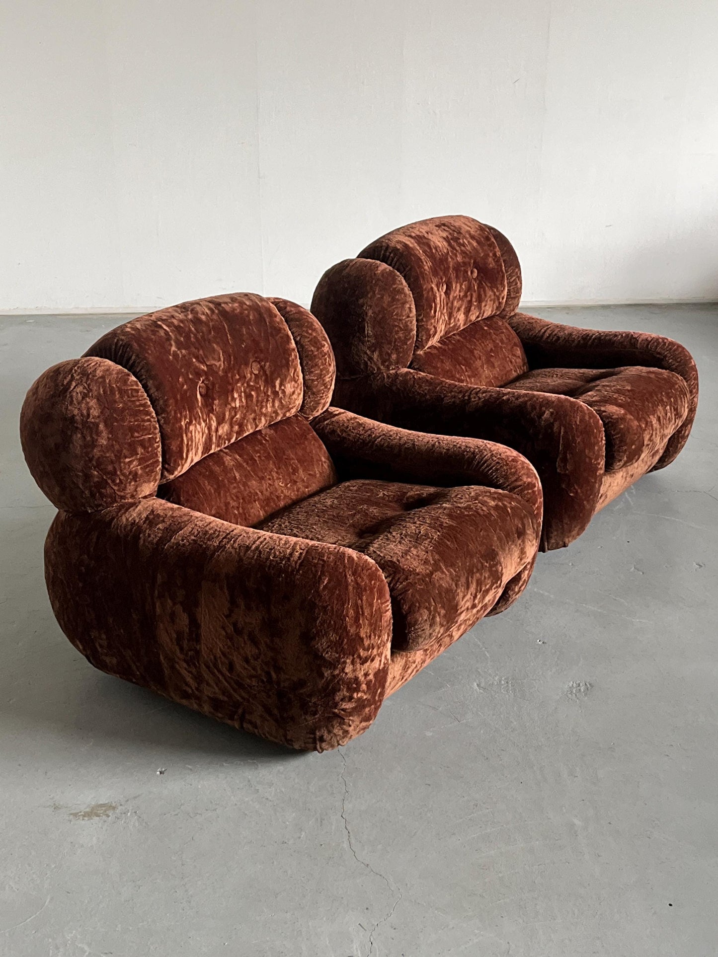 Vintage Cloud Sessel Italien 1970er Dunkelbraun Set von 2