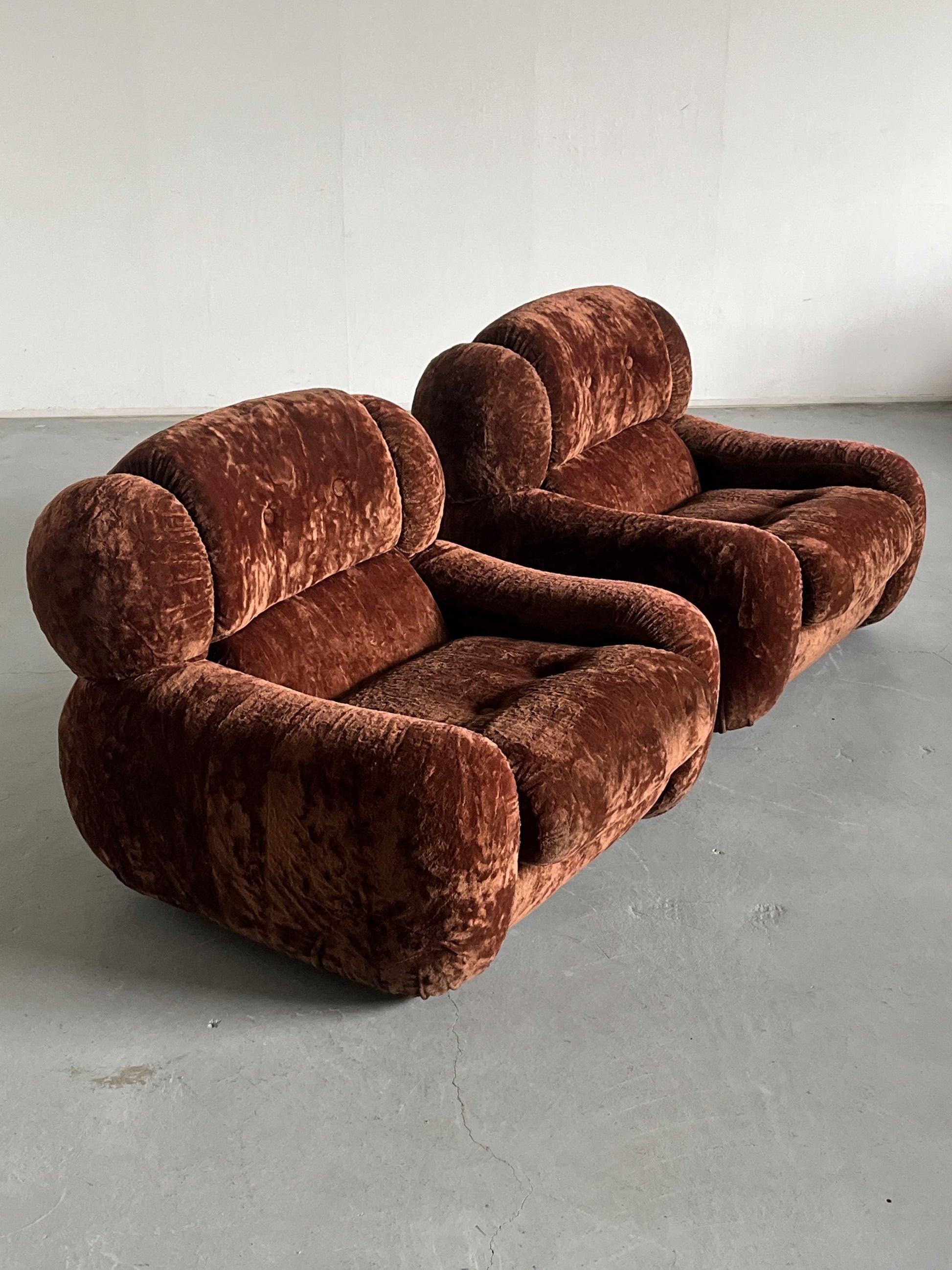 Vintage Cloud Sessel Italien 1970er Dunkelbraun Set von 2