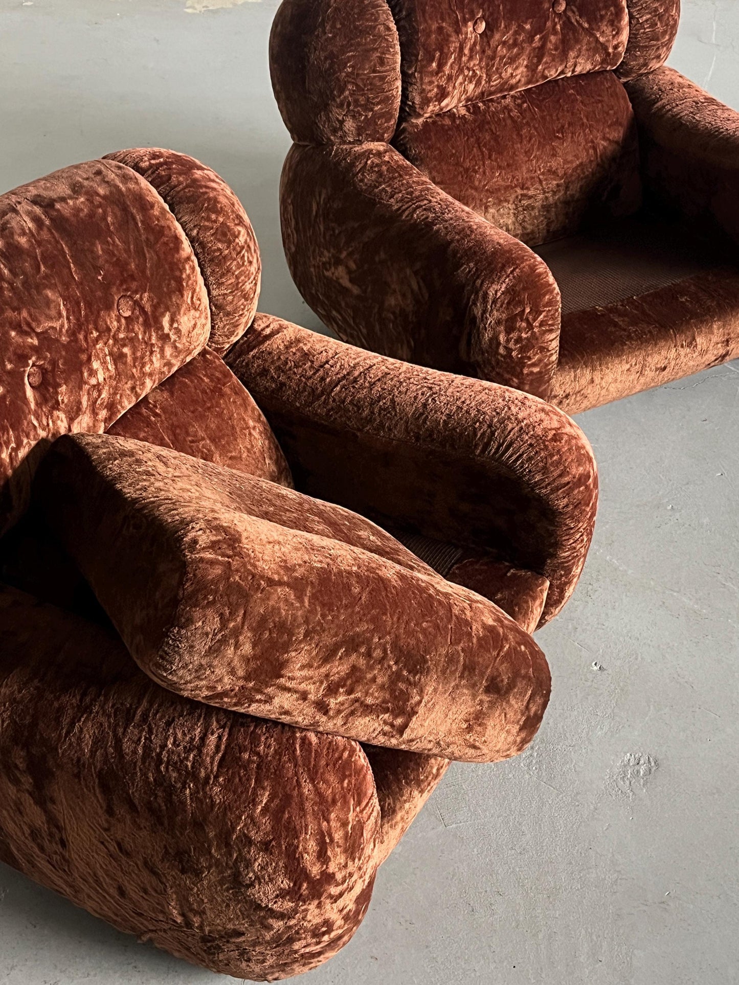 Vintage Cloud Sessel Italien 1970er Dunkelbraun Set von 2