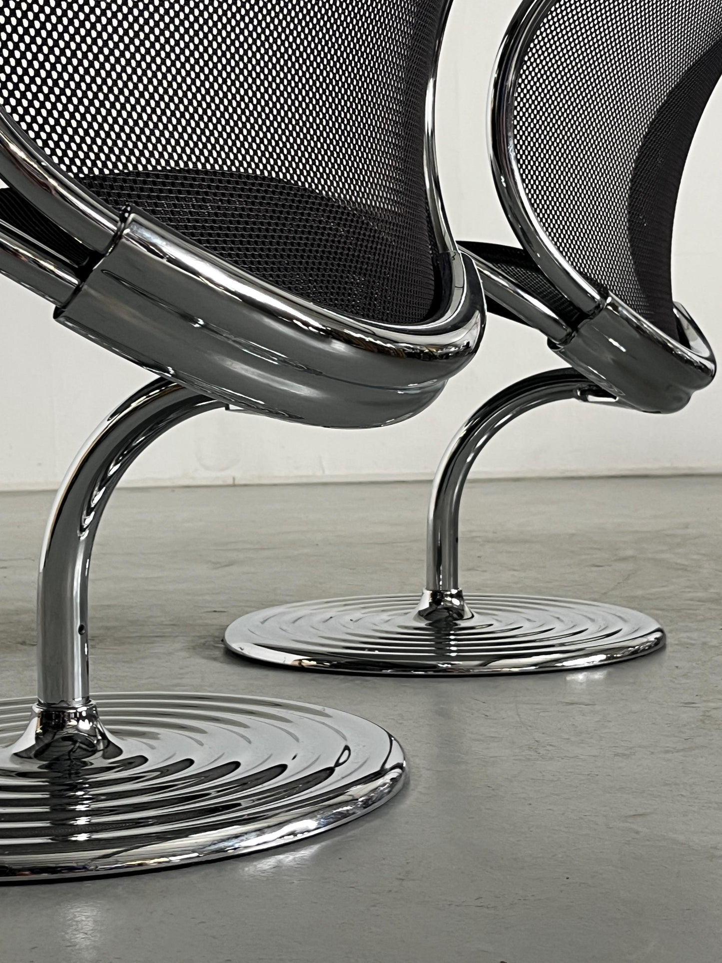 Vintage O-Line swivel chair by Herbert Ohl for Wilkhahn chrome steel black 1980s