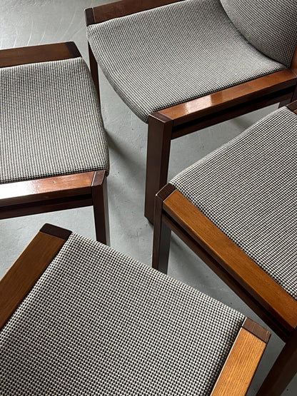 Vintage Stuhl Model 300 von Joe Colombo für Pozzi Eiche Hahnentritt Set von 4